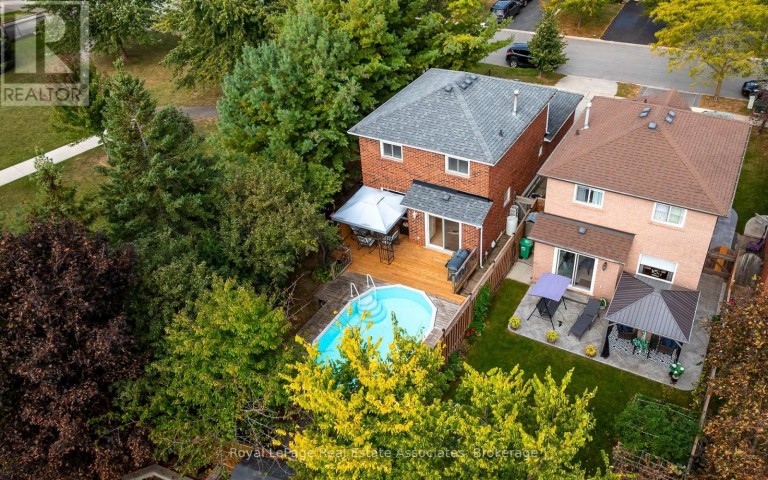 67 SMITH DRIVE, Halton Hills (Georgetown), Ontario, L7G5S7