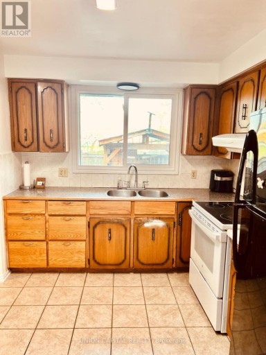 2 SHETLAND CRESCENT, St. Catharines (E. Chester), Ontario, L2P3P7