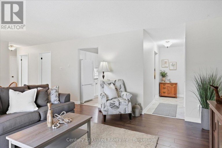202 - 2406 MOUNTLAND DRIVE, Peterborough (Monaghan Ward 2), Ontario, K9K2E1