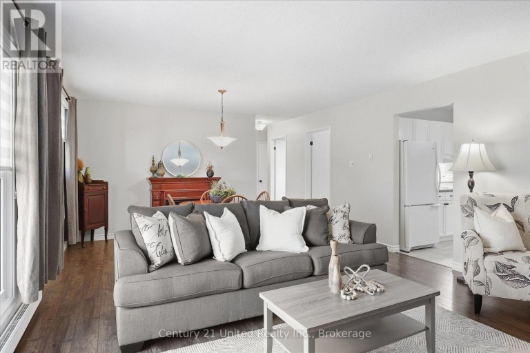 202 - 2406 MOUNTLAND DRIVE, Peterborough (Monaghan Ward 2), Ontario, K9K2E1