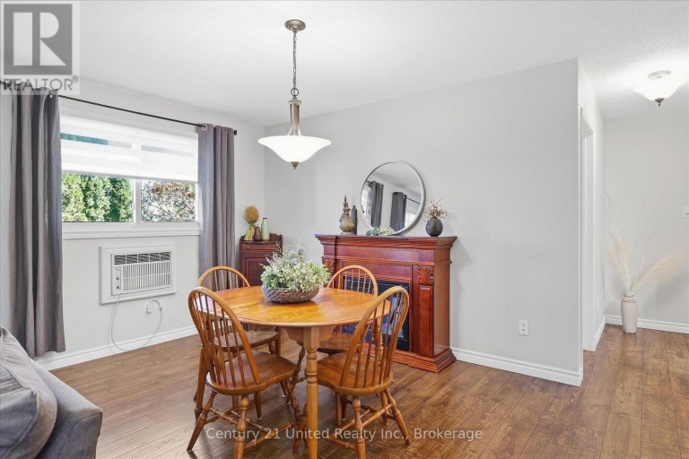 202 - 2406 MOUNTLAND DRIVE, Peterborough (Monaghan Ward 2), Ontario, K9K2E1