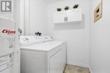 202 - 2406 MOUNTLAND DRIVE Peterborough (Monaghan Ward 2) Ontario photo 33