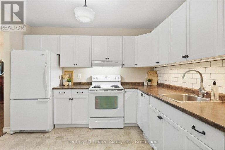 202 - 2406 MOUNTLAND DRIVE, Peterborough (Monaghan Ward 2), Ontario, K9K2E1