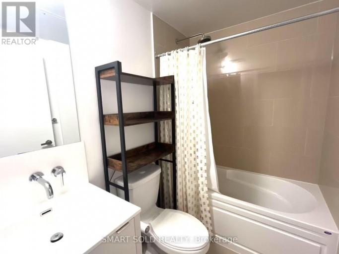 3011 - 88 HARBOUR STREET, Toronto (Waterfront Communities), Ontario, M5J0C3