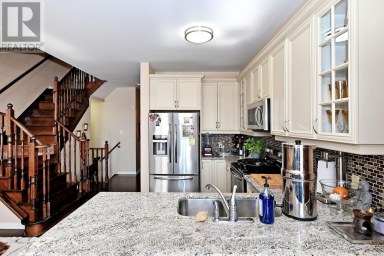 30 SPRUCE PINE CRESCENT Vaughan (Patterson) Ontario photo 13