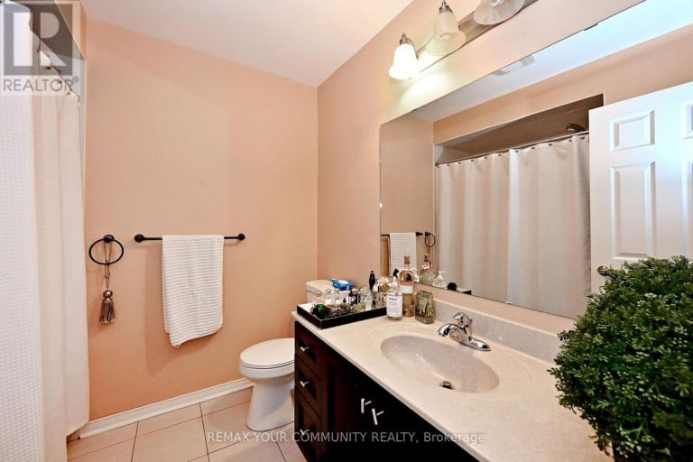 30 SPRUCE PINE CRESCENT, Vaughan (Patterson), Ontario, L6A4T3