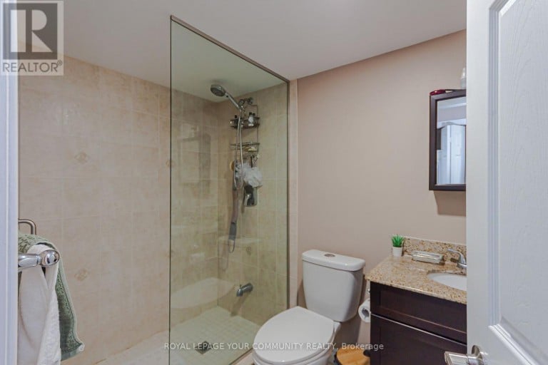 30 SPRUCE PINE CRESCENT, Vaughan (Patterson), Ontario, L6A4T3