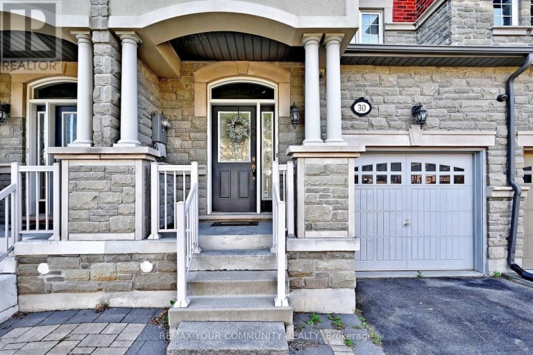 30 SPRUCE PINE CRESCENT, Vaughan (Patterson), Ontario, L6A4T3
