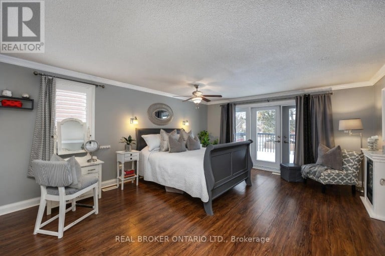 18 CONCESSION STREET W, Clarington (Bowmanville), Ontario, L1C1Y5