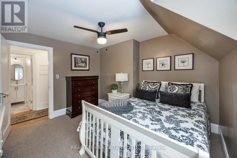 18 CONCESSION STREET W, Clarington (Bowmanville), Ontario, L1C1Y5