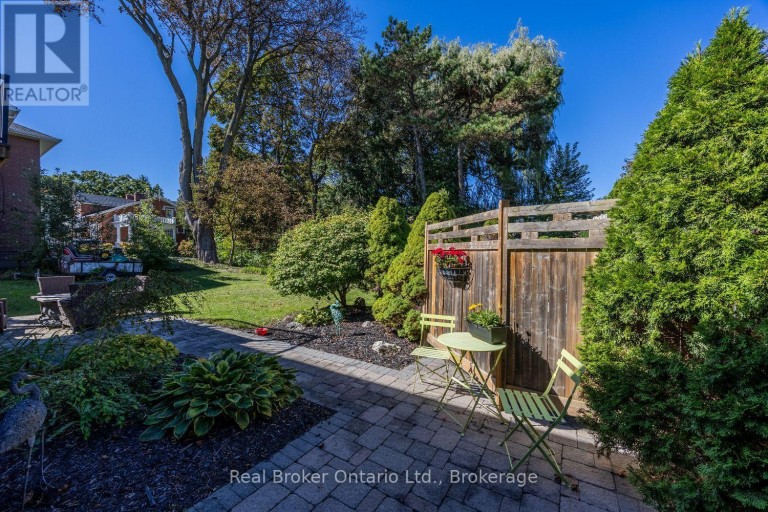 18 CONCESSION STREET W, Clarington (Bowmanville), Ontario, L1C1Y5