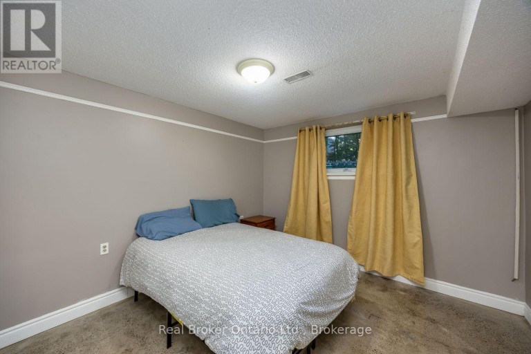 18 CONCESSION STREET W, Clarington (Bowmanville), Ontario, L1C1Y5