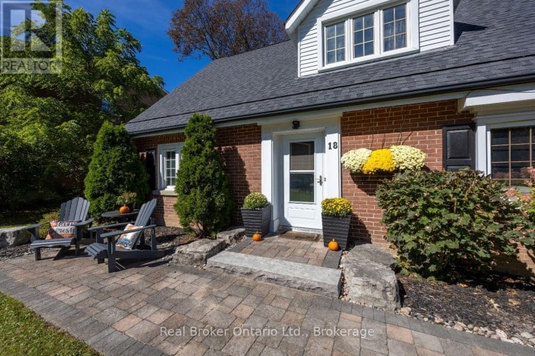 18 CONCESSION STREET W, Clarington (Bowmanville), Ontario, L1C1Y5