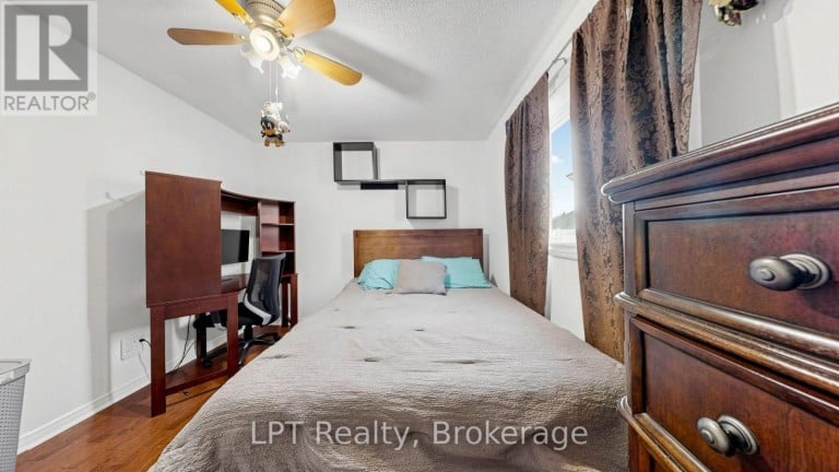 18 TAWN CRESCENT S, Ajax (Central), Ontario, L1Z1J1