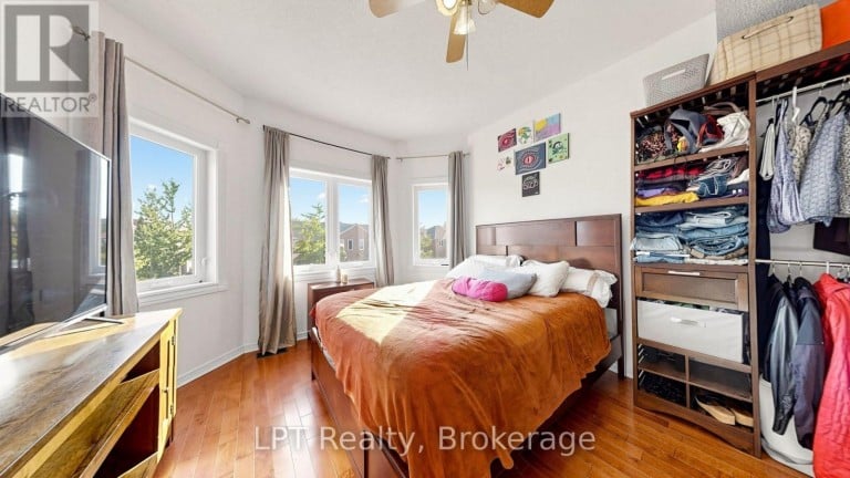 18 TAWN CRESCENT S, Ajax (Central), Ontario, L1Z1J1