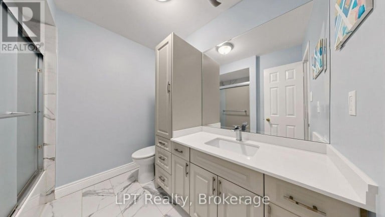18 TAWN CRESCENT S, Ajax (Central), Ontario, L1Z1J1