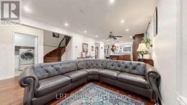 18 TAWN CRESCENT S Ajax (Central) Ontario photo 5