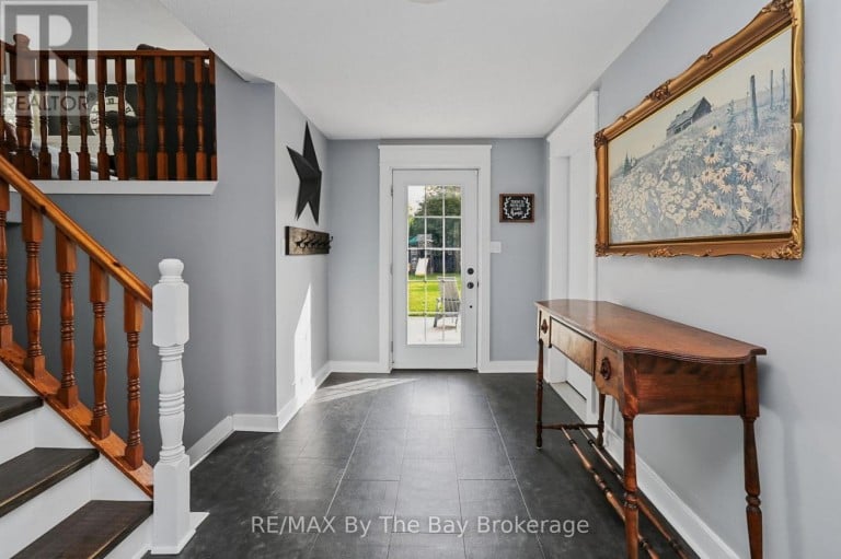 2 RED OAK DRIVE, Wasaga Beach, Ontario, L9Z1J5