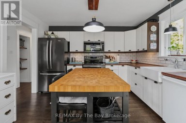 2 RED OAK DRIVE Wasaga Beach Ontario photo 18