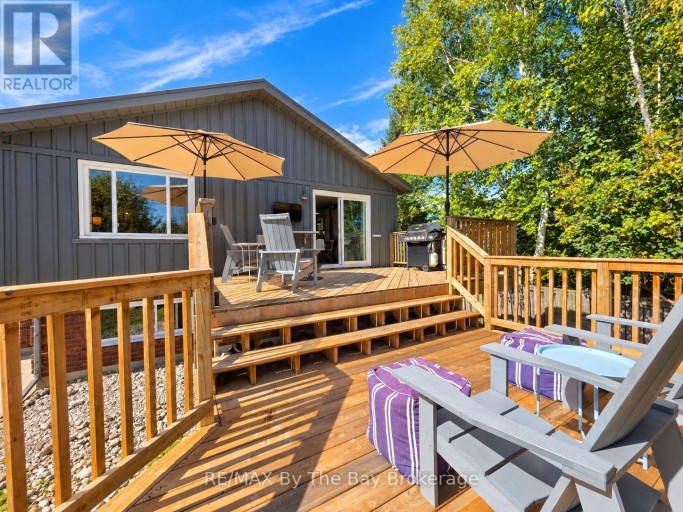 2 RED OAK DRIVE, Wasaga Beach, Ontario, L9Z1J5