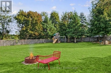 2 RED OAK DRIVE Wasaga Beach Ontario photo 5