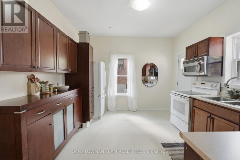 224 ARTHUR STREET, Oshawa (Central), Ontario, L1H1N6