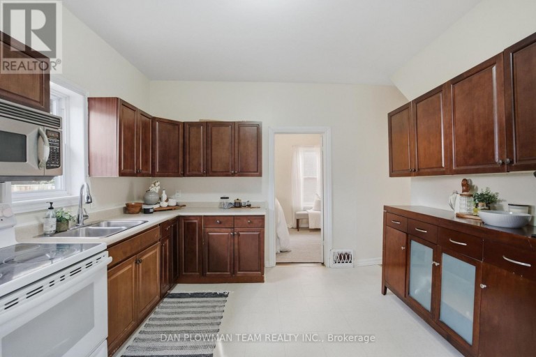 224 ARTHUR STREET, Oshawa (Central), Ontario, L1H1N6