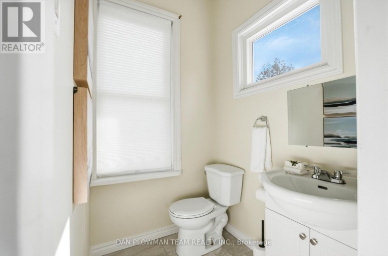 224 ARTHUR STREET, Oshawa (Central), Ontario, L1H1N6