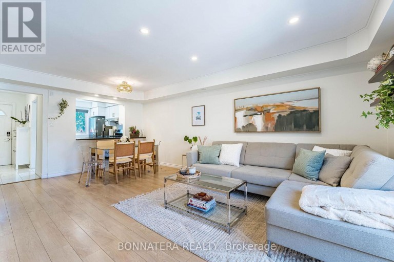 2097 MARINE DRIVE, Oakville (BR Bronte), Ontario, L6L1B8