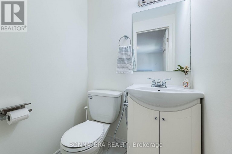 2097 MARINE DRIVE, Oakville (BR Bronte), Ontario, L6L1B8
