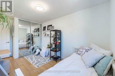 2097 MARINE DRIVE Oakville (BR Bronte) Ontario photo 34