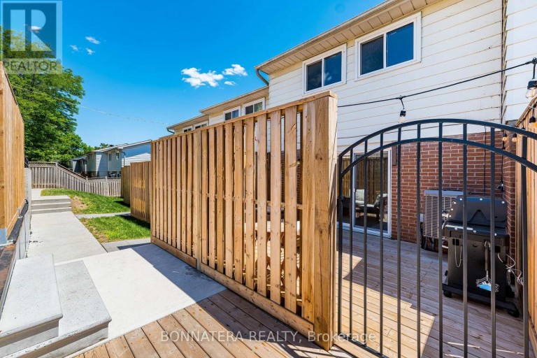 2097 MARINE DRIVE, Oakville (BR Bronte), Ontario, L6L1B8
