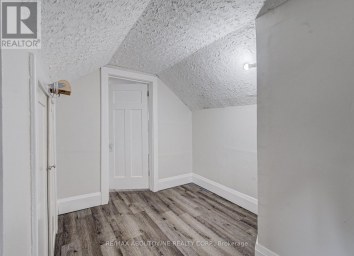 227 EAST 23RD STREET Hamilton (Eastmount) Ontario photo 24