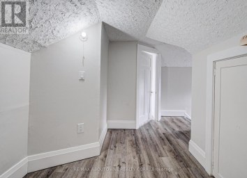 227 EAST 23RD STREET Hamilton (Eastmount) Ontario photo 25