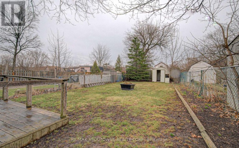 227 EAST 23RD STREET, Hamilton (Eastmount), Ontario, L8V2X2