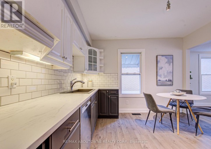 227 EAST 23RD STREET, Hamilton (Eastmount), Ontario, L8V2X2
