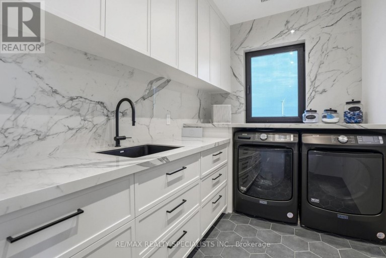 295449 8TH LINE, Amaranth, Ontario, L9V1K4