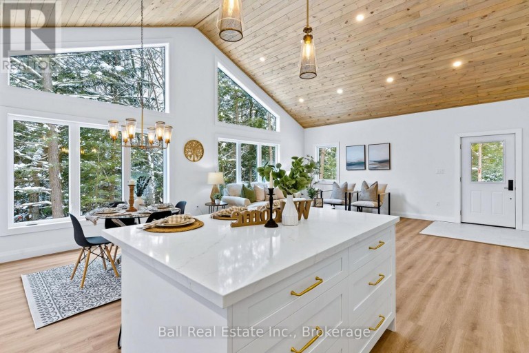 180 LAKEVIEW STREET, Dysart et al (Dysart), Ontario, K0M1S0