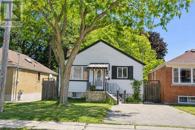 101 HEALE AVENUE, Toronto (Birchcliffe-Cliffside), Ontario, M1N3X9
