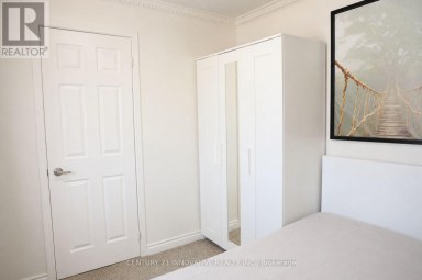 101 HEALE AVENUE Toronto (Birchcliffe-Cliffside) Ontario photo 9