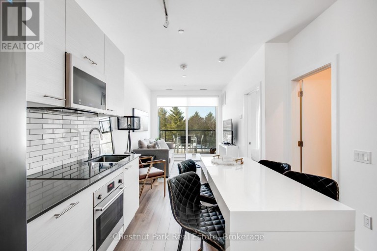 404 - 120 CARRICK TRAIL, Gravenhurst (Muskoka (S)), Ontario, P0P0A2