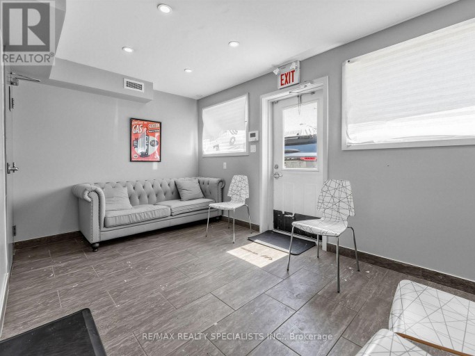 583 MAIN STREET E, Milton (DP Dorset Park), Ontario, L9T3J2