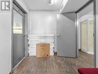 583 MAIN STREET E Milton (DP Dorset Park) Ontario photo 25