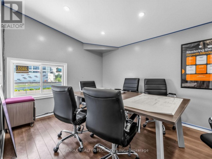 583 MAIN STREET E, Milton (DP Dorset Park), Ontario, L9T3J2