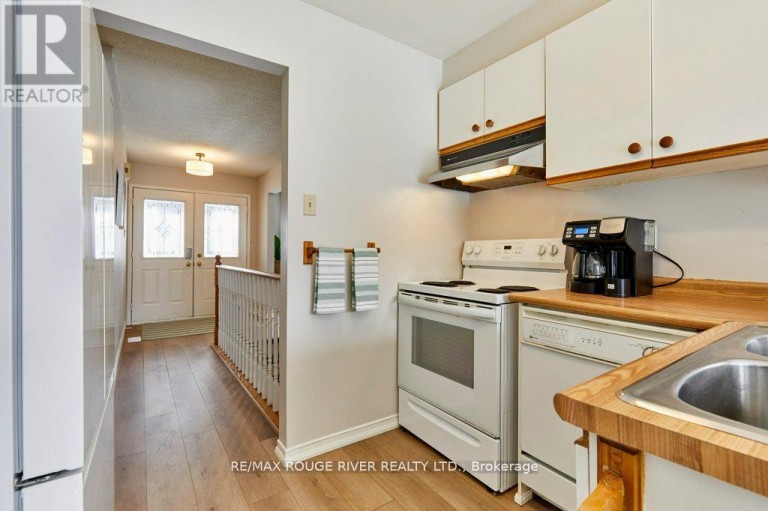 34 CEDAR COURT, Kawartha Lakes (Lindsay), Ontario, K9V6A9