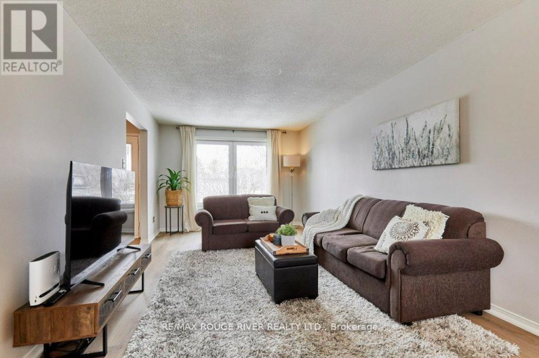34 CEDAR COURT, Kawartha Lakes (Lindsay), Ontario, K9V6A9