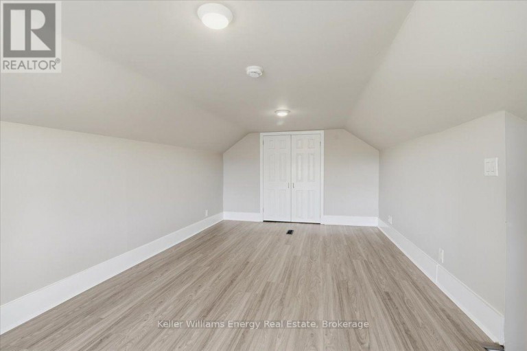 108 DIVISION STREET, Oshawa (O'Neill), Ontario, L1G5M1