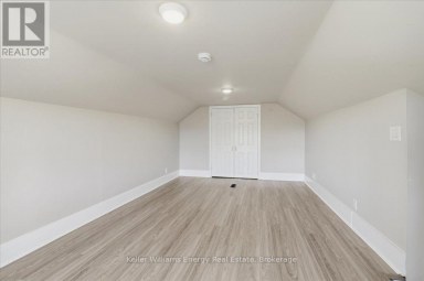 108 DIVISION STREET Oshawa (O'Neill) Ontario photo 17