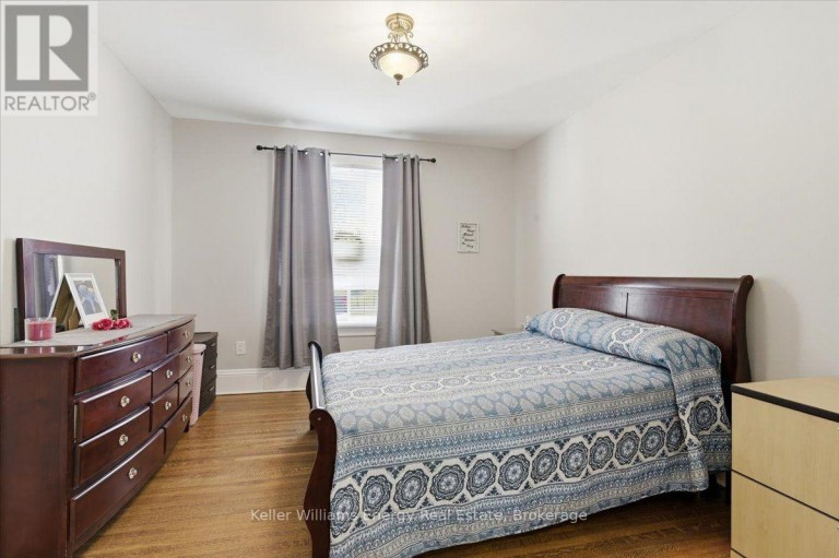 108 DIVISION STREET, Oshawa (O'Neill), Ontario, L1G5M1