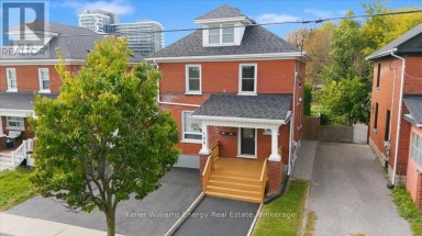 108 DIVISION STREET Oshawa (O'Neill) Ontario photo 3